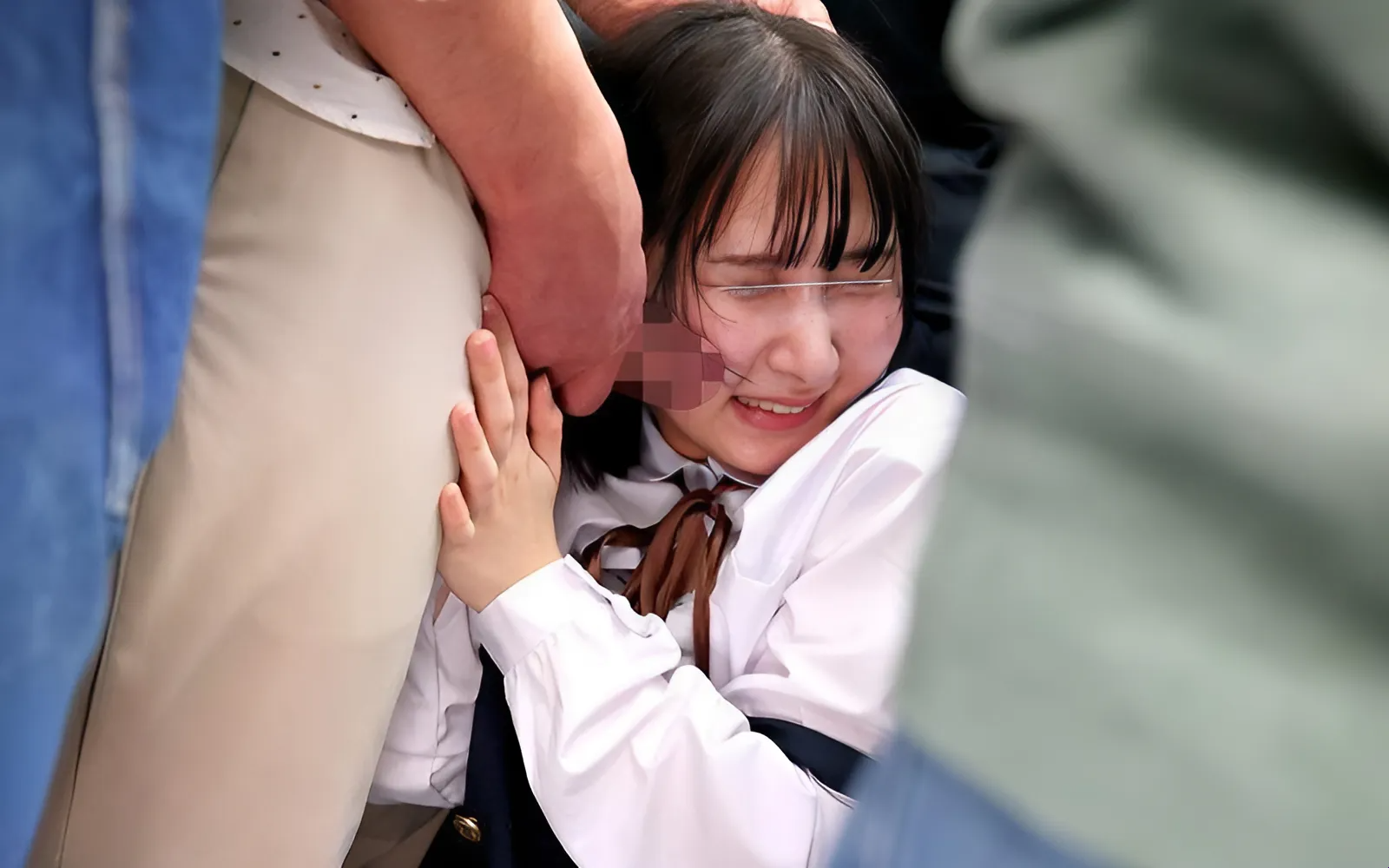 NHDTB-817 女学生独自坐火车结局