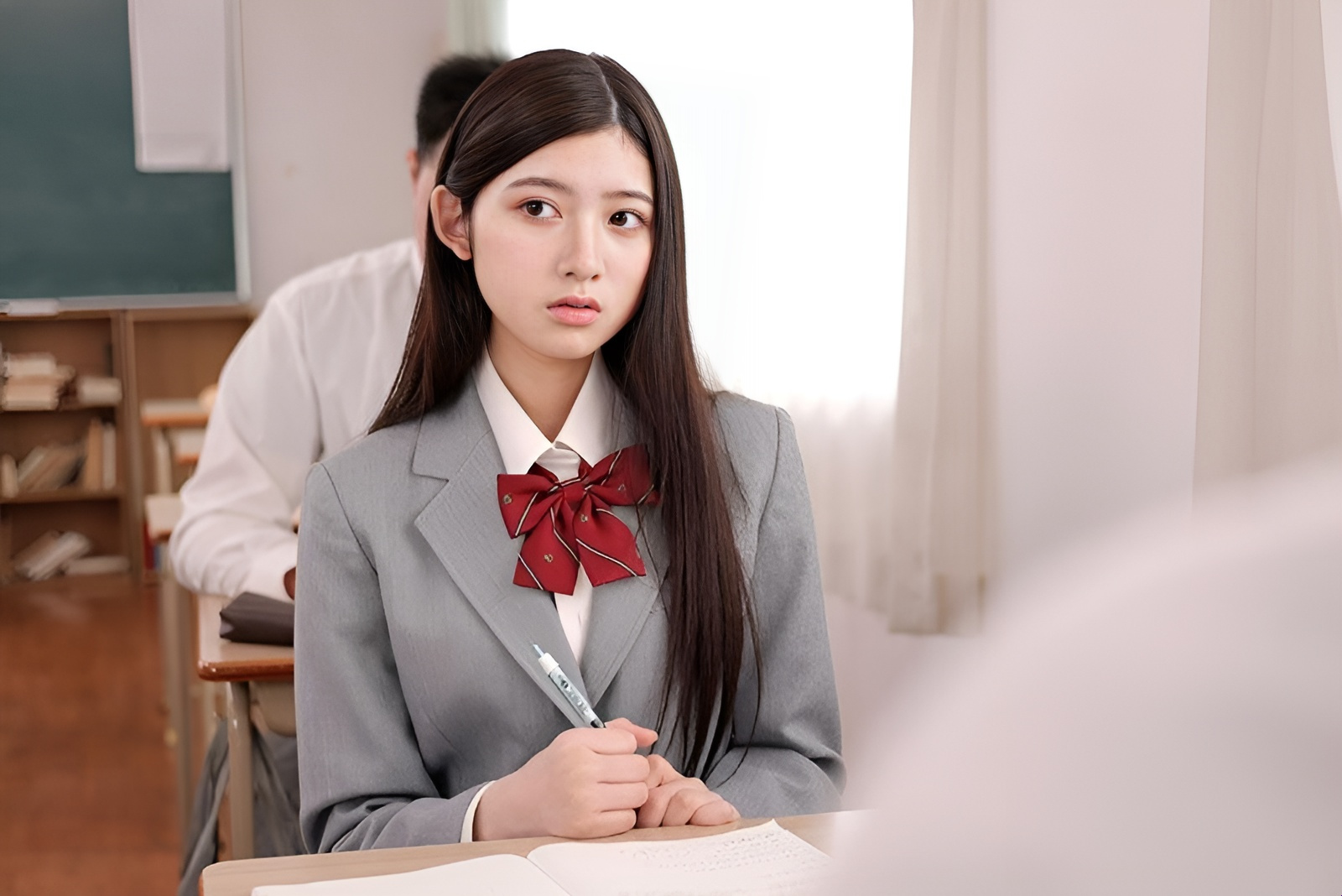 CAWD-542 Mag-isang sumakay sa tren ang babaeng estudyante at ang ending