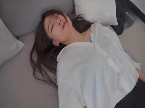 Pag-uwi ng isang lasing na katrabaho at tinapos ito